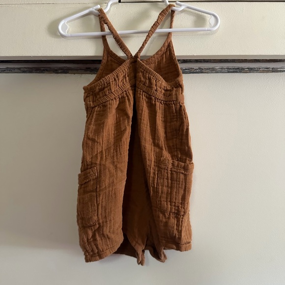 Old Navy Brown Romper Size 2T - Picture 2 of 3